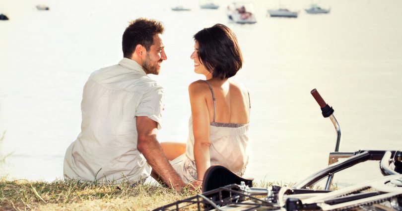 how to flirt with a guy